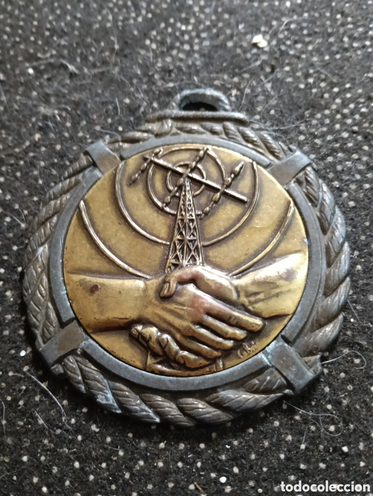 Trofeos y medallas: Medalla del Concurso de comunicaci&oacute;n Ciutat de Reus 2001