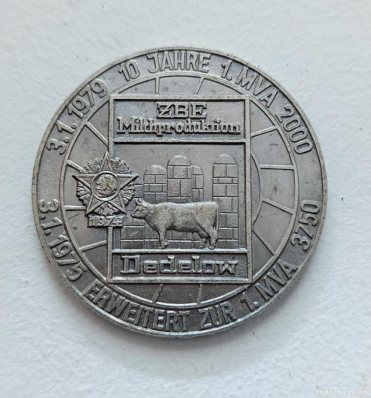 Trofeos y medallas: MEDALLA CONMEMORATIVA PRODUCCION L&Aacute;CTEA 1979. ZBE MILCHPRODUKTION DEBELOW