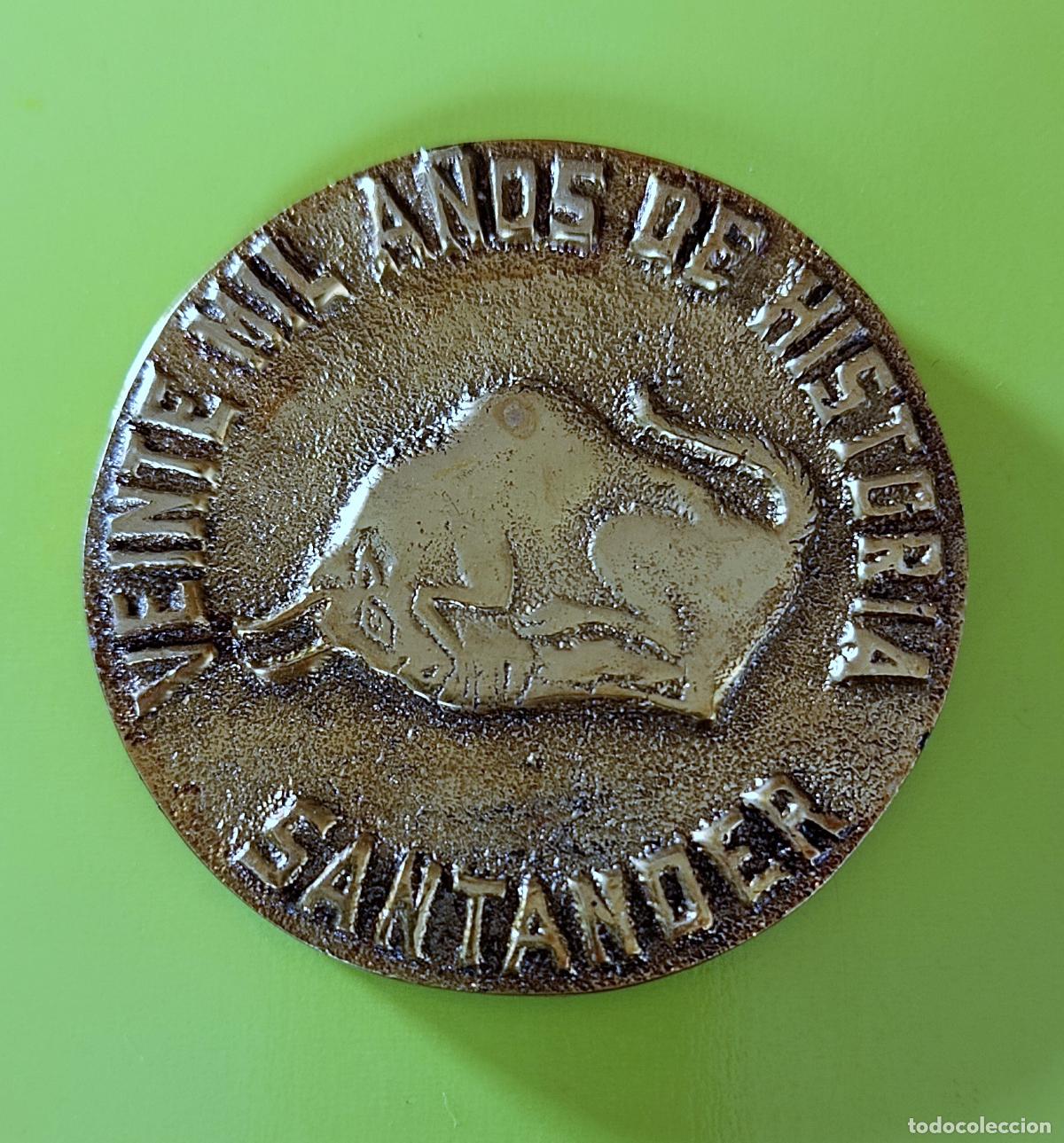 Trofeos y medallas: MEDALLA CONMEMORATIVA VEINTE MIL A&Ntilde;OS DE HISTORIA. SANTANDER. 1972. ORGANIZACI&Oacute;N SINDICAL