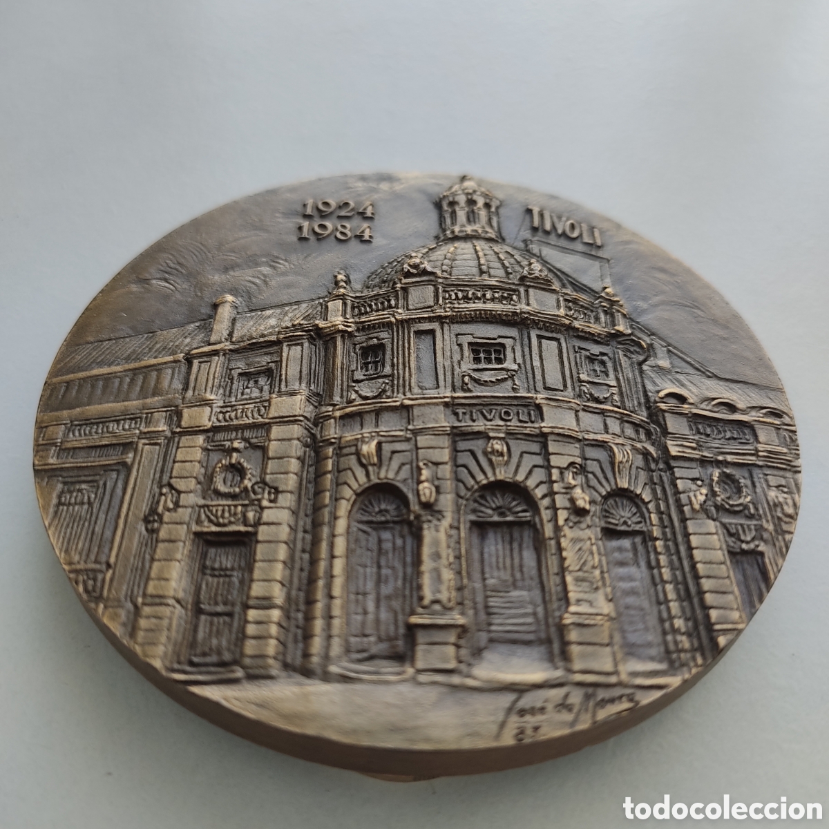 Trofeos y medallas: Medalla Bronce Jos&eacute; de Moura - Teatro Tivoli Lisboa 1984 - Arquitectura