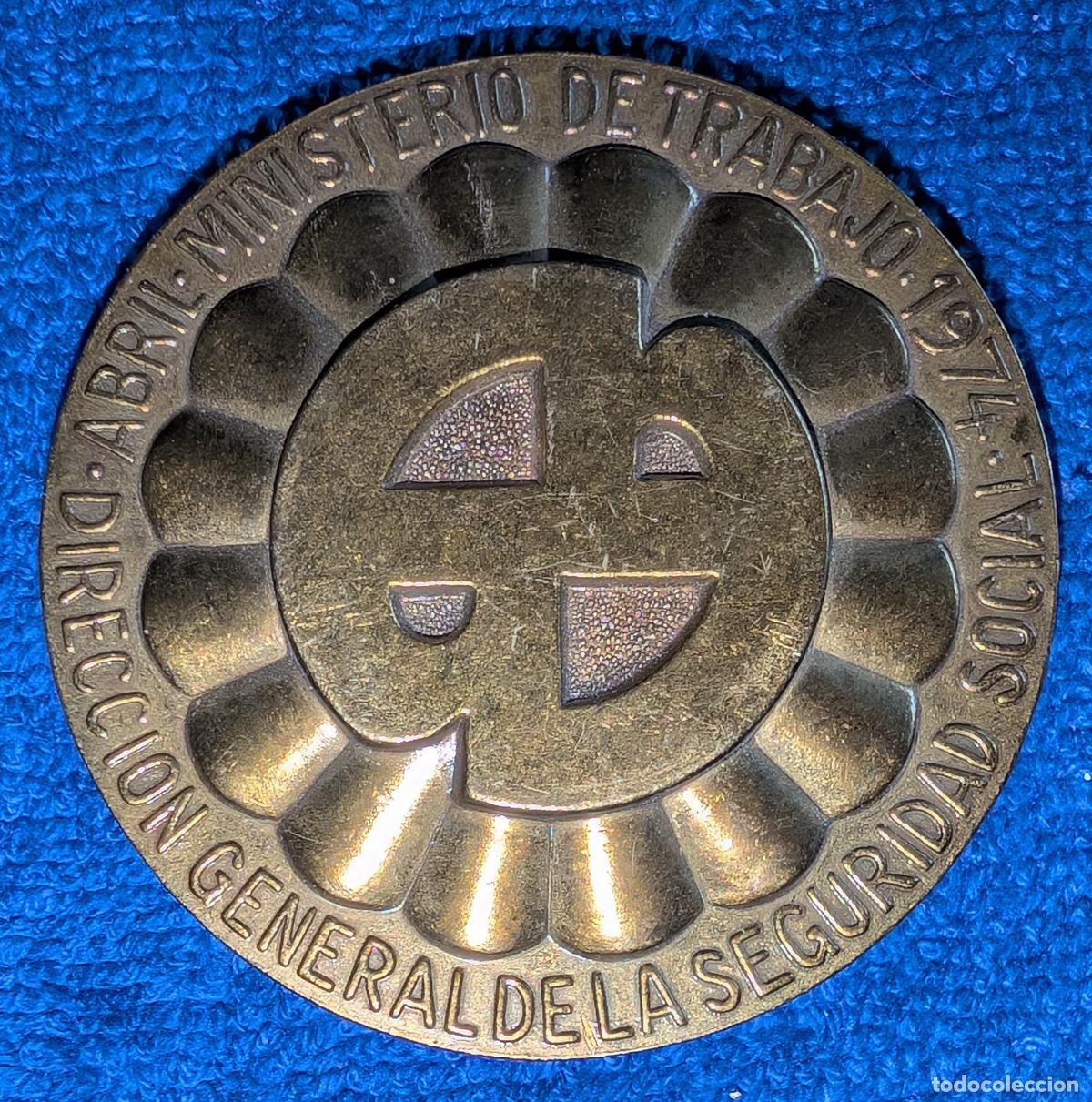 Trofeos y medallas: Direcci&oacute;n General de Seguridad Social - Ministerio de Trabajo (1974)
