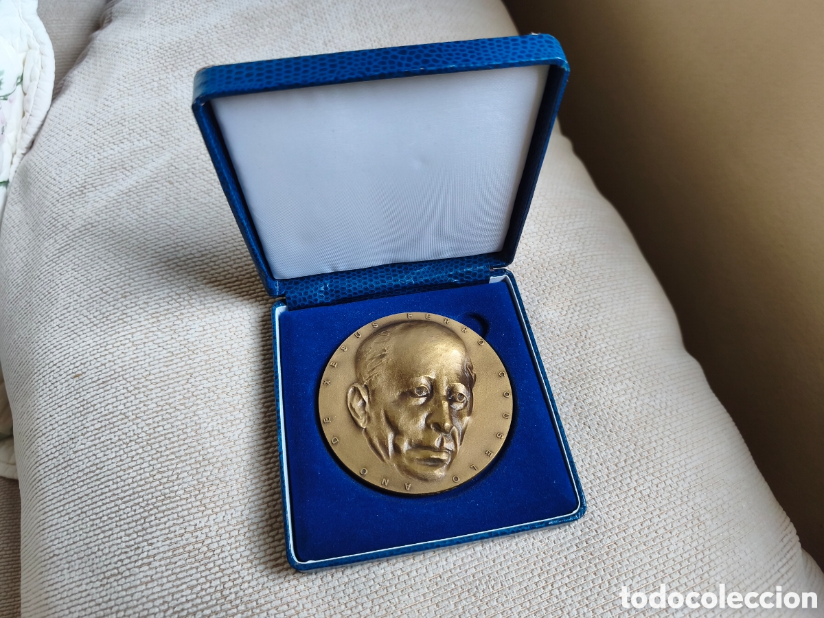 Trofeos y medallas: Medalla Xes&uacute;s Ferro Couselo.Limitada 47/300