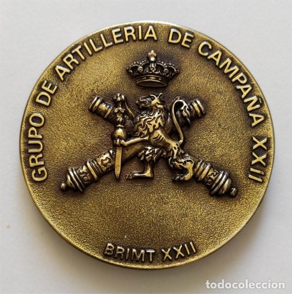 Trof&eacute;us e medalhas: Gran medall&oacute;n del Grupo de Artiller&iacute;a de Campa&ntilde;a XXII. BRIMT XXII. Reverso escudo C&aacute;diz