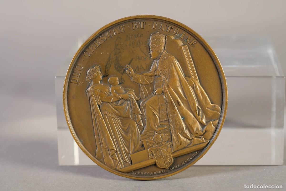 Trofeos y medallas: MEDALLA DE BRONCE EUGENIA Y NAPOLE&Oacute;N III 1860 - Foto 2