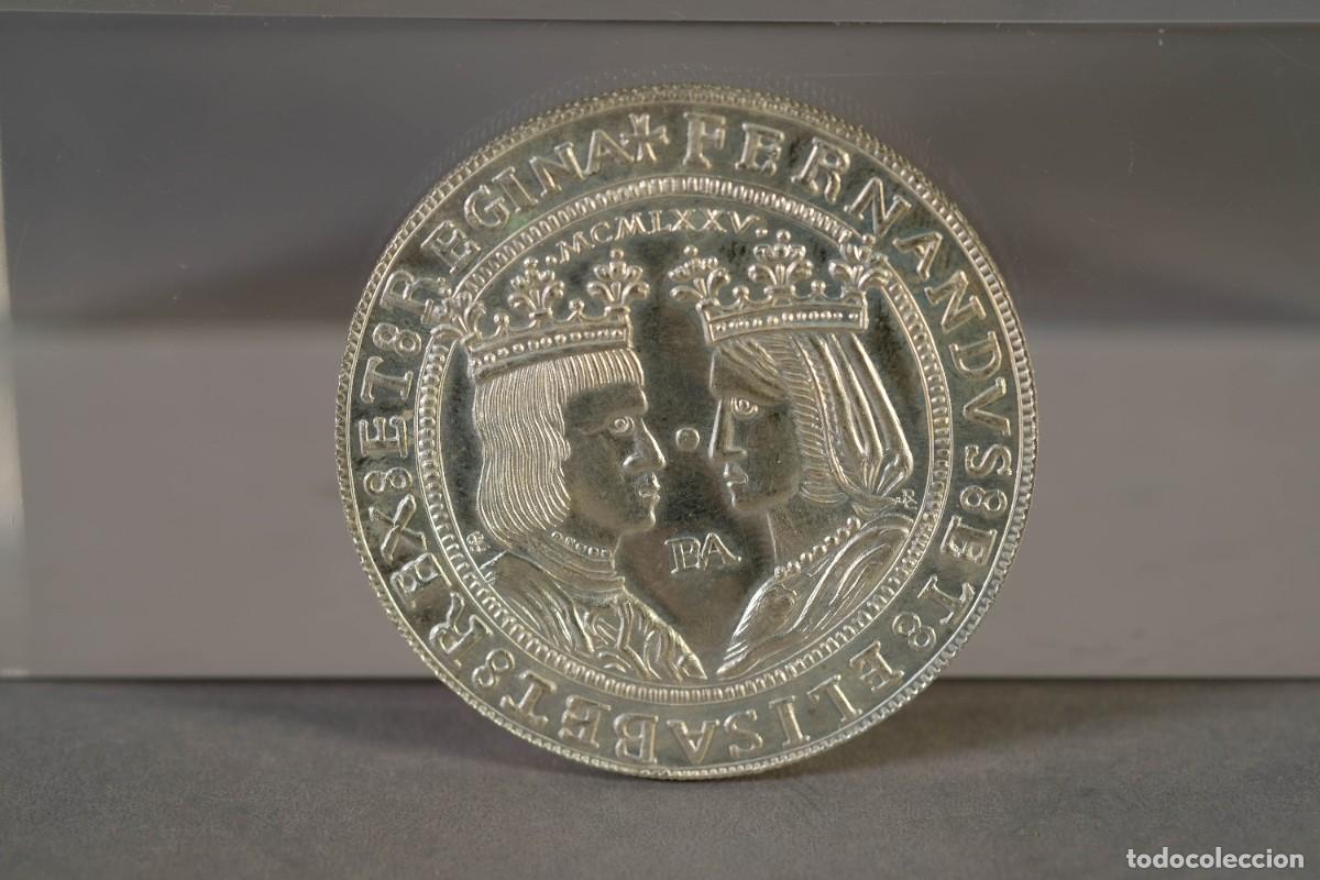 Trofeos y medallas: MEDALLA DE PLATA X CONVENCI&Oacute;N NUMISM&Aacute;TICA BARCELONA 1975
