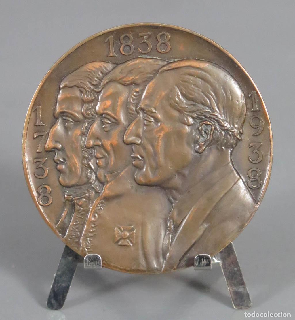 Trofeos y medallas: MEDALLA. MEDALLA II CENTENARIO REAL ACADEMIA DE LA HISTORIA. 1.938 BRONCE