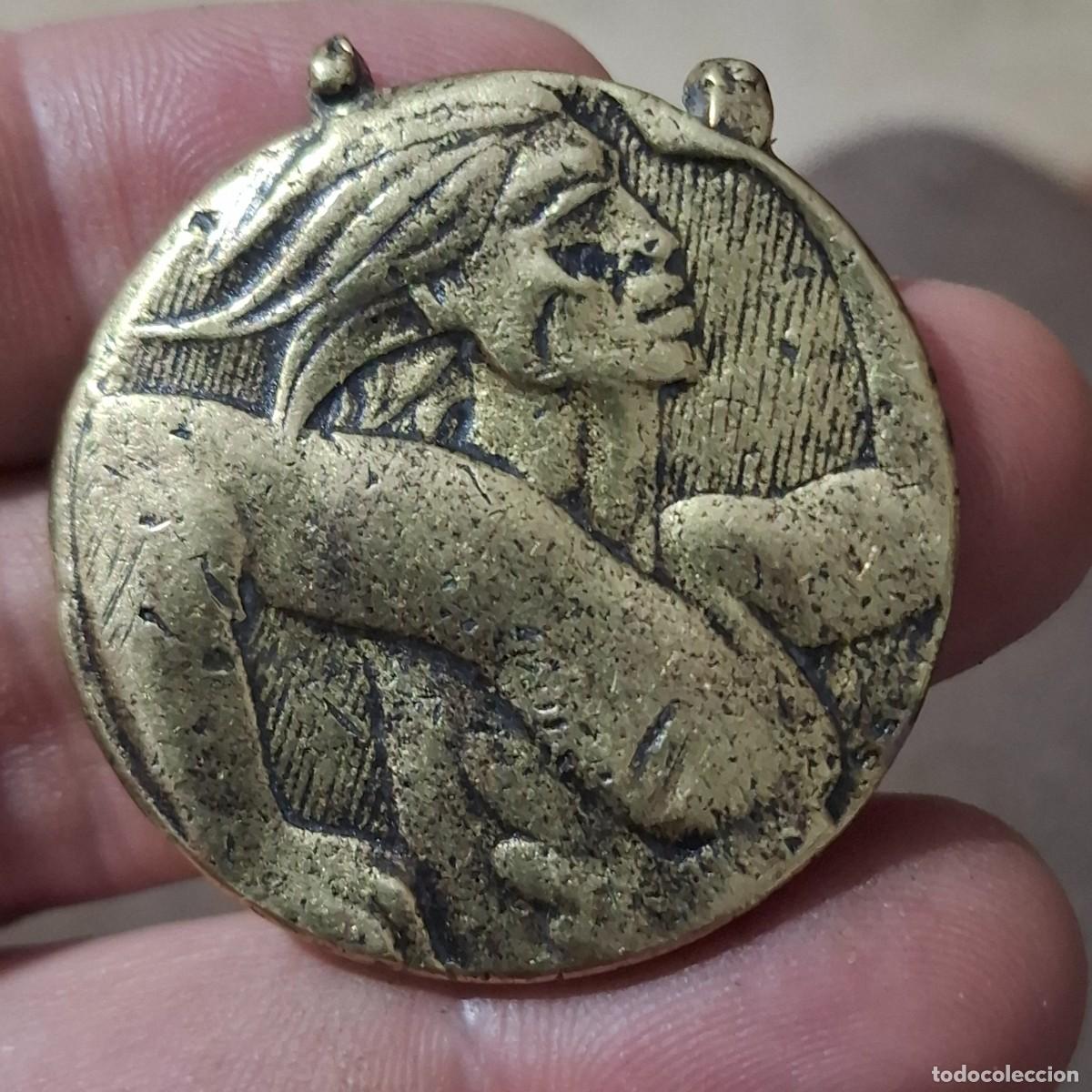 Trofeos y medallas: A&ntilde;os 80 G.D.G Medalla Deportiva Firmada S. Selli. JUEGOS DE LA JUVENTUD.