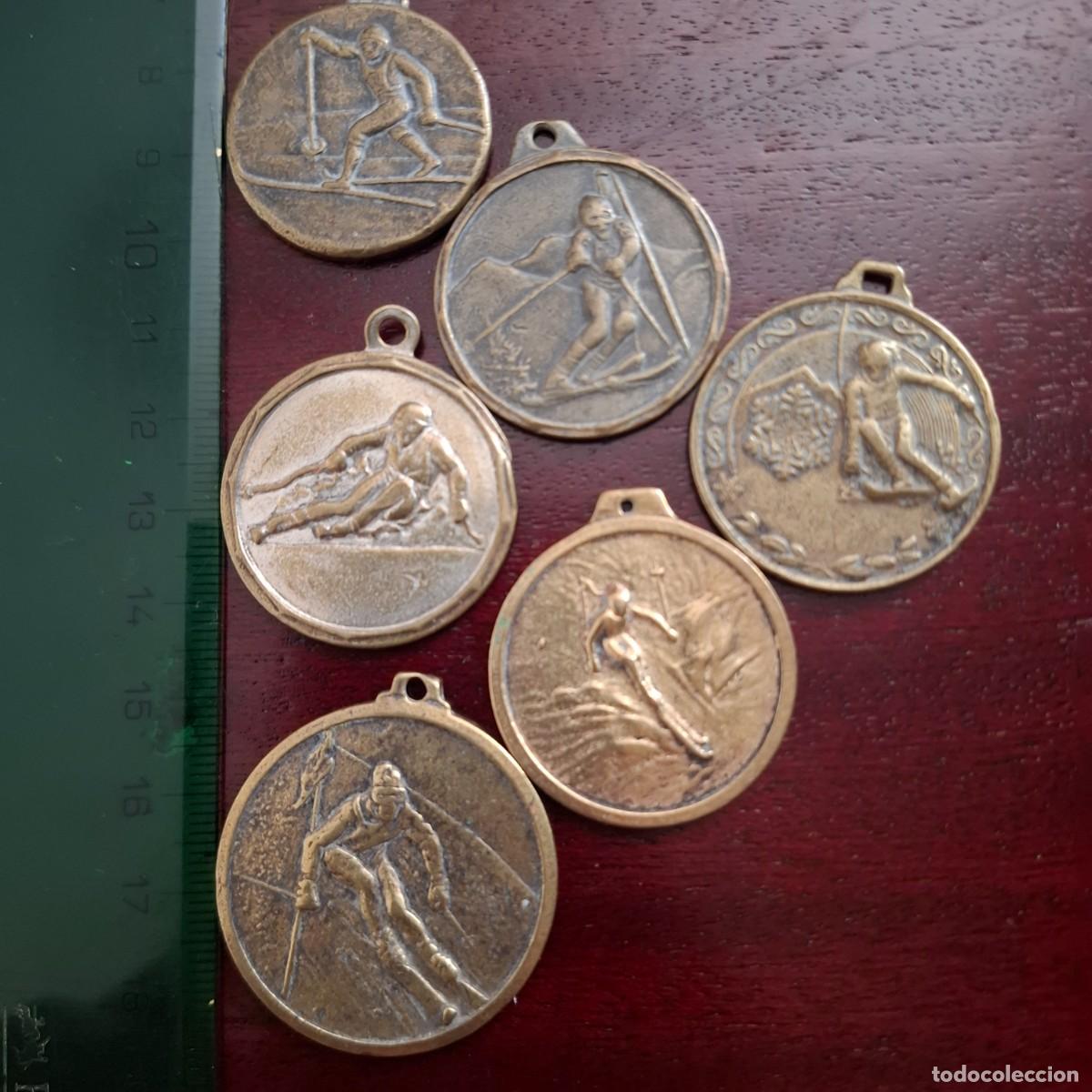 Trofeos y medallas: Lote de 6 antiguas medallas de esqu&iacute;.