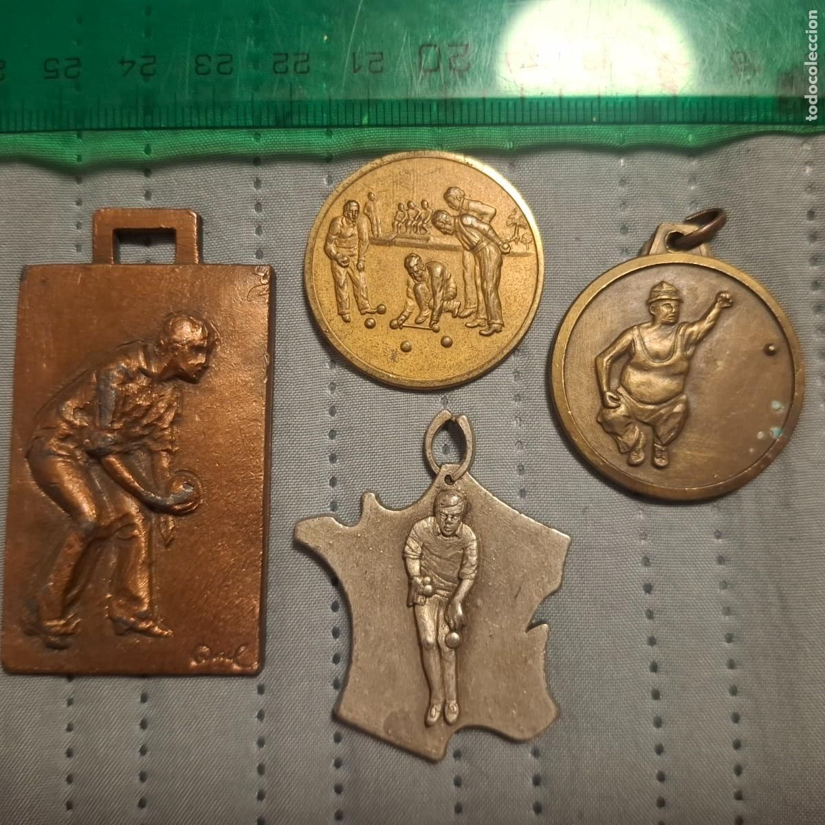 Trofeos y medallas: Viejas y bonitas medallas de petanca
