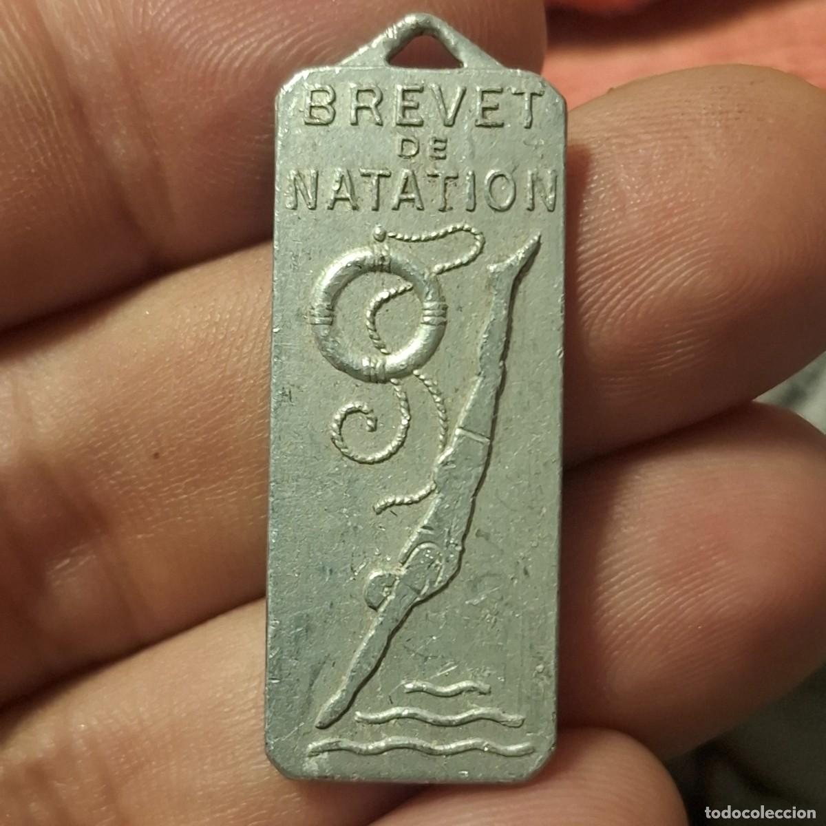 Trofeos y medallas: Peque&ntilde;a medalla de latacion francesa a&ntilde;os 40