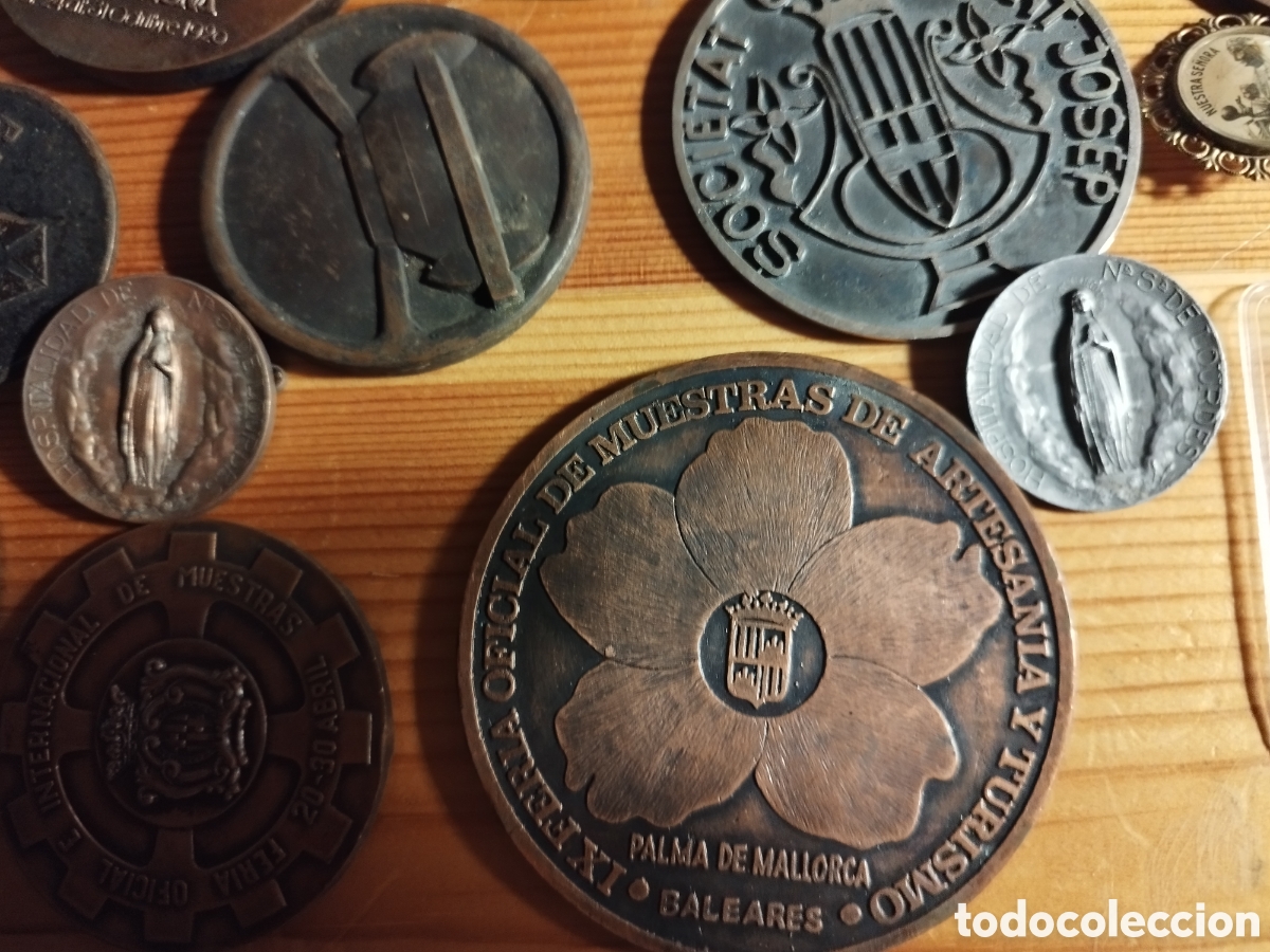 Trofeos y medallas: MEDALLAS CONMEMORATIVAS Y BROCHES - Foto 6
