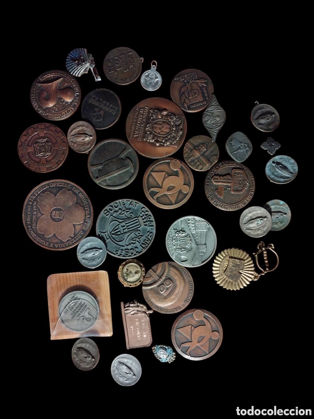 Trofeos y medallas: MEDALLAS CONMEMORATIVAS Y BROCHES - Foto 1