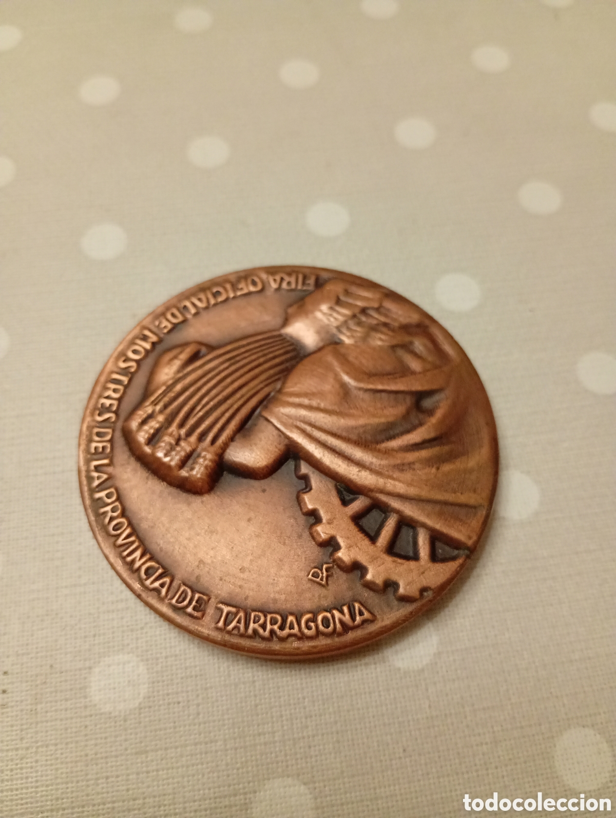 Trofeos y medallas: RAMON FERR&Aacute;N Expro Reus Fira Oficial Mostres prov. Tarragona. fira Catalana Consumidor. 1982. 6cm