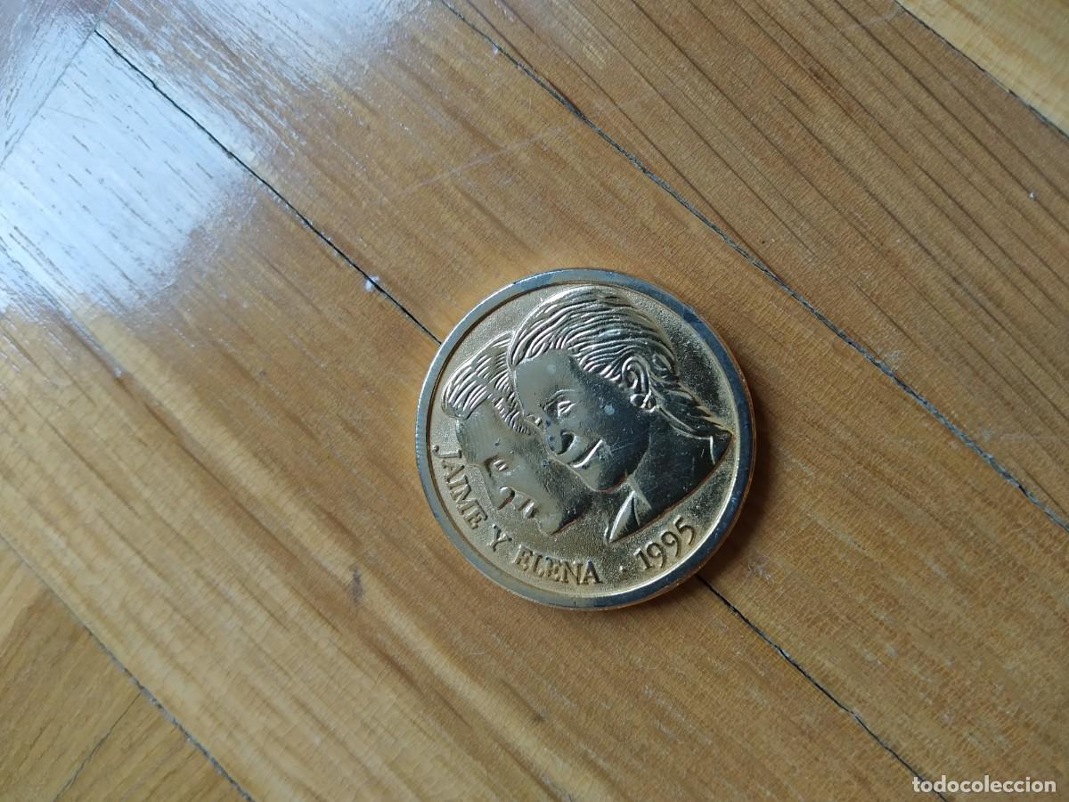 Trofeos y medallas: MONEDA CONMEMORATIVA BODA REAL JAIME Y ELENA 1995 - SEVILLA MARZO 1995 VER FOTOS