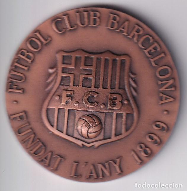 Trofeos y medallas: MEDALLA DEL FUTBOL CLUB BARCELONA FUNDAT L'ANY 1899 - FUTBOL ALEVINS 1980-81 (FOOTBALL)