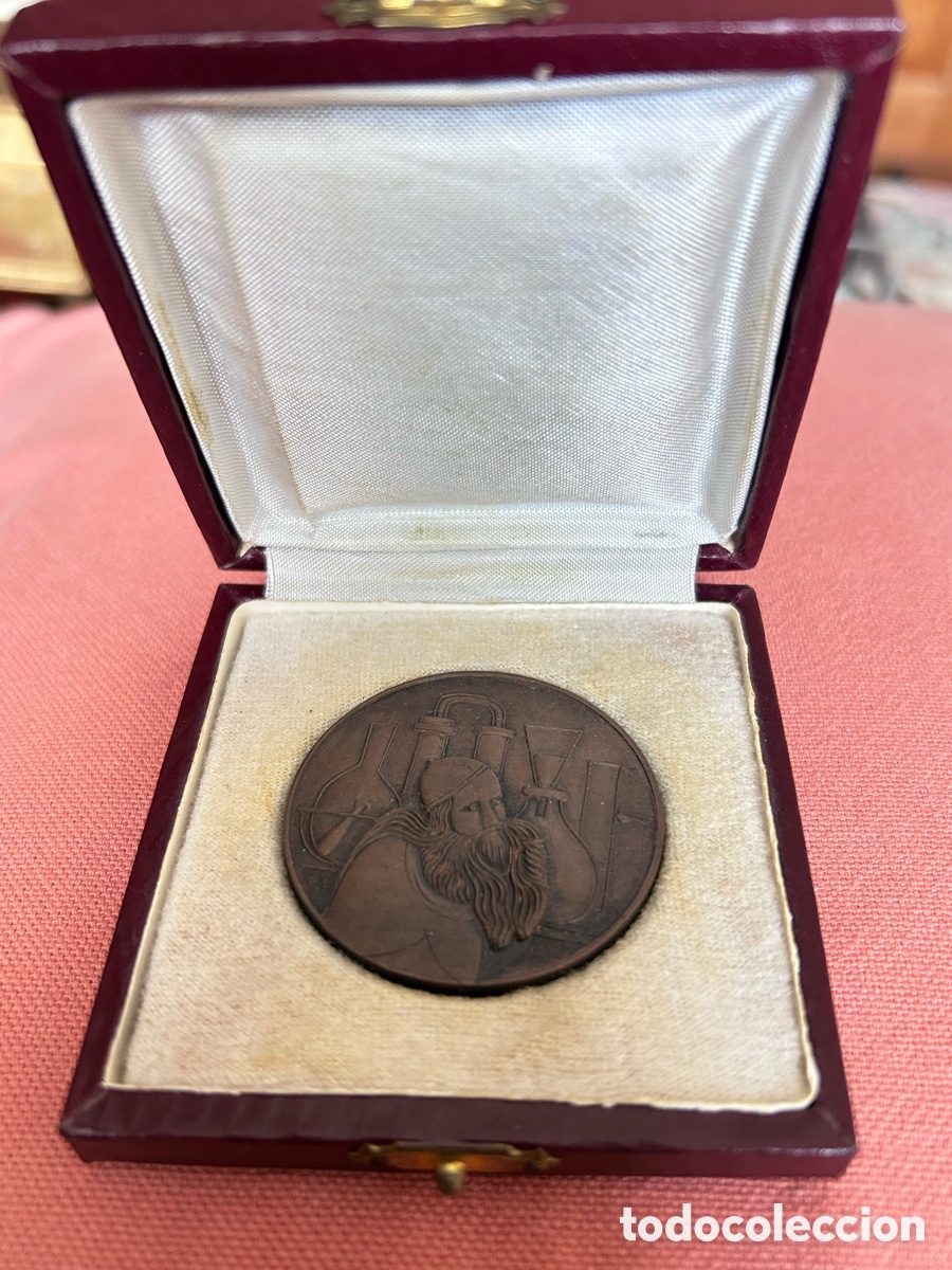 Trofeos y medallas: Medalla Conmemorativa Expoquimia 68 Barcelona -