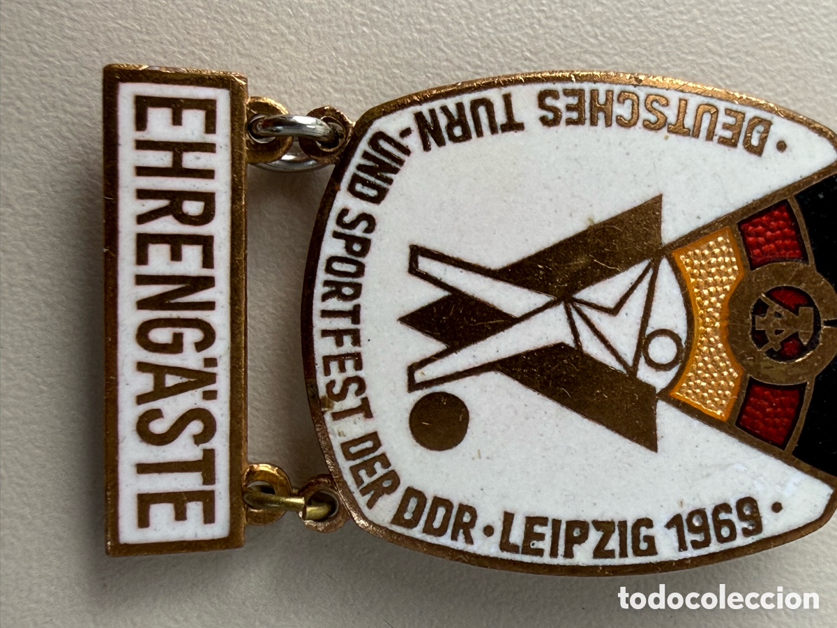 Trofeos y medallas: Medalla esmaltada alemana Leipzig 1969. - Foto 4