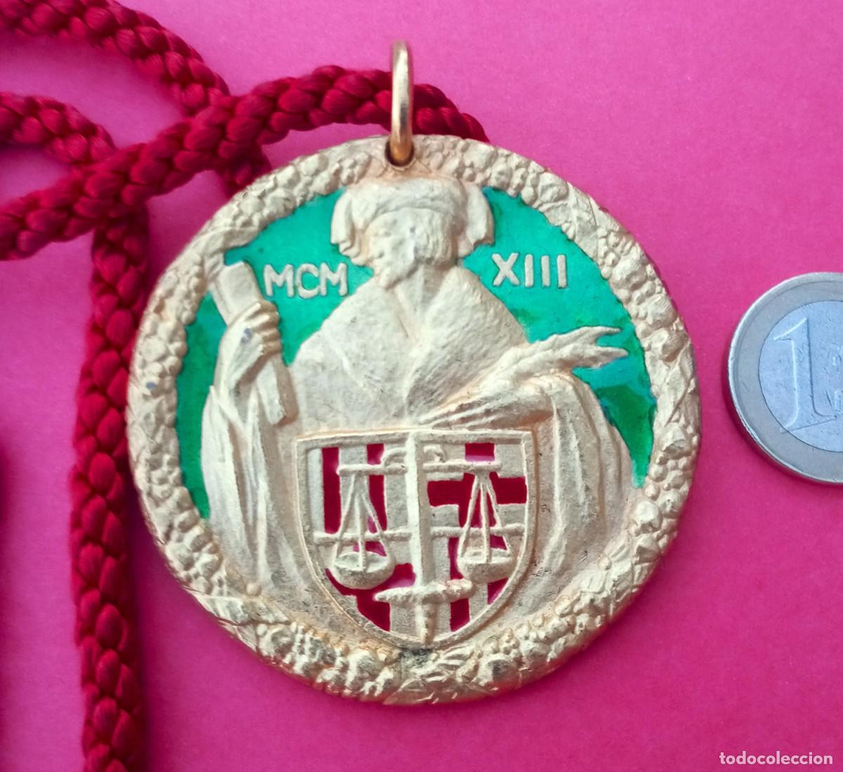 Trofeos y medallas: Medalla Colegio de Abogados de Barcelona.