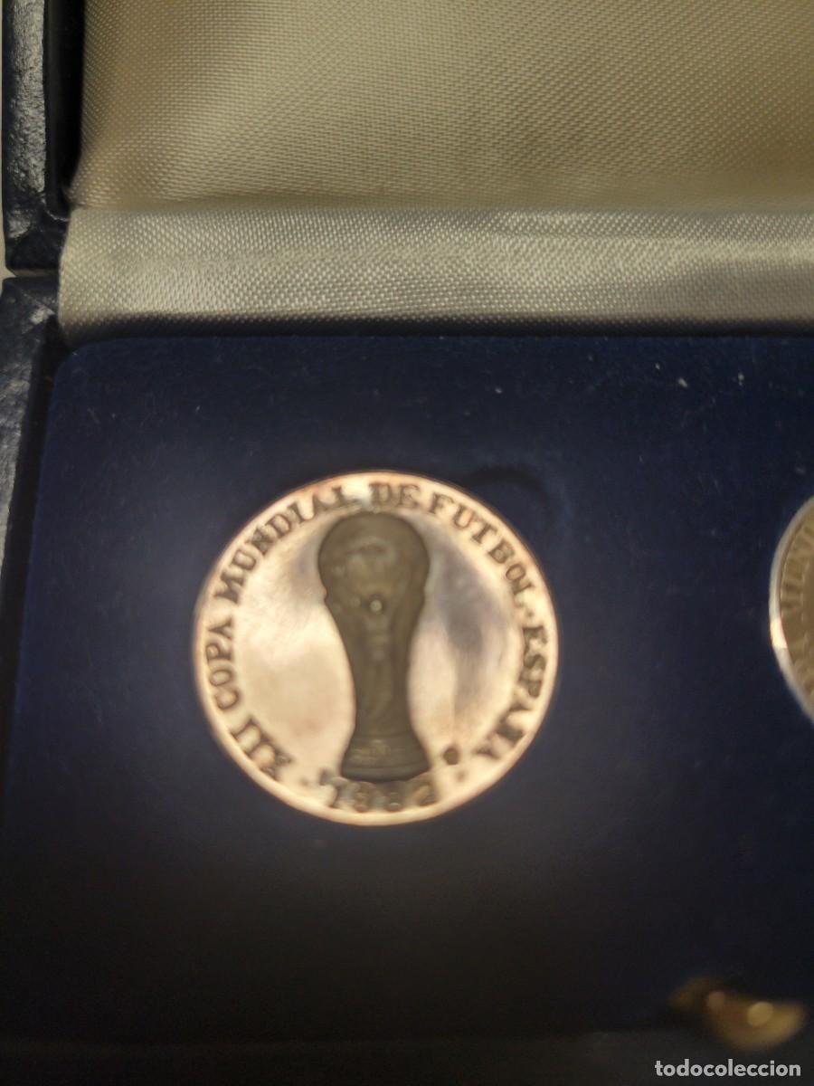 Trofeos y medallas: Monedas conmemorativas, Mundial de F&uacute;tbol