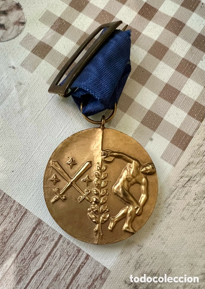 Trofeos y medallas: Medalla Constancia Frente de Juventudes Oro (GRABADA - Exp. 18) - &Eacute;poca Franco