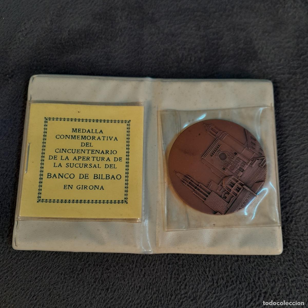 Trofeos y medallas: M-2307. MEDALLA DE BRONCE DEL CINQUENTARIDO DE LA APERTURA DE LA SUCURSAL DEL BANCO DE BILBAO. 1982.