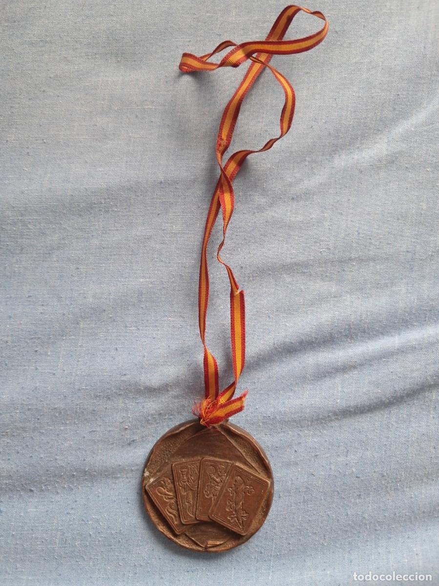 Trofeos y medallas: MEDALLA TORNEO DE &rdquo;MUS&rdquo; PATRONA SUBOFICIALES EJ&Eacute;RCITO DEL AIRE LE&Oacute;N 1979