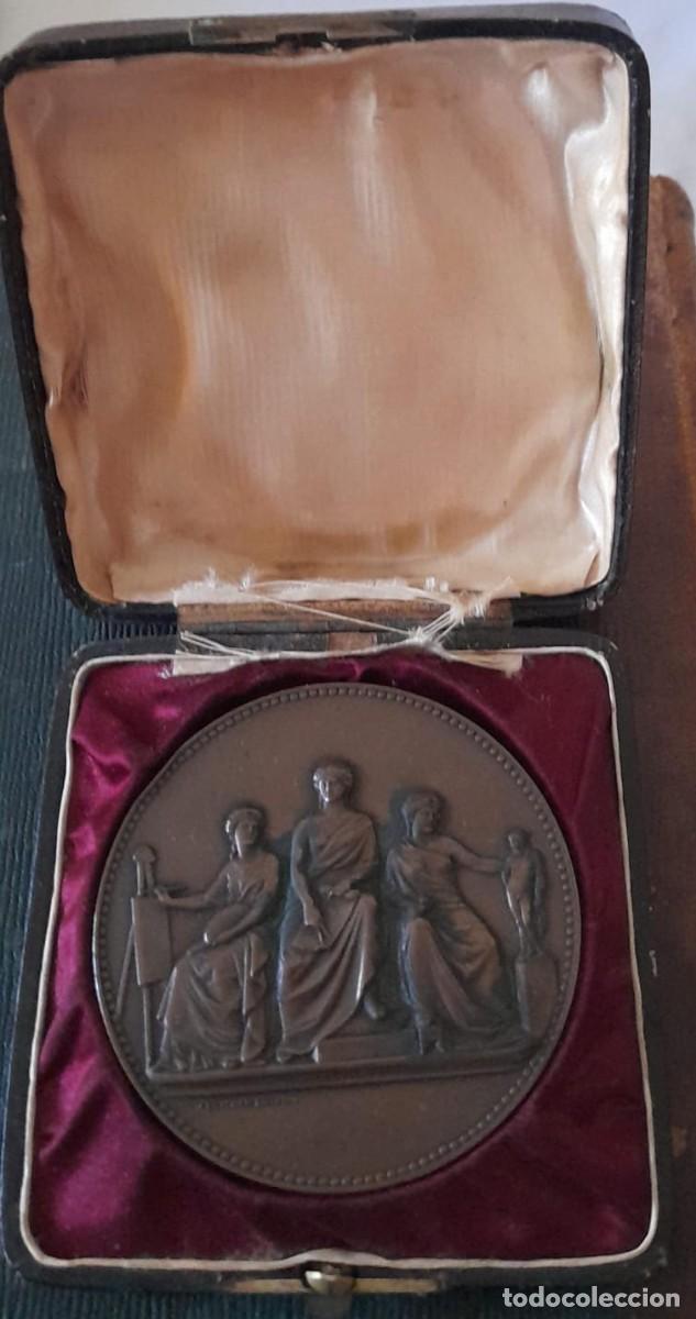 Trofeos y medallas: MEDALLA PREMIO AL M&Eacute;RITO DE LA ACADEMIA PROVINCIAL DE BELLAS ARTES DE C&Aacute;DIZ, J.E.L.