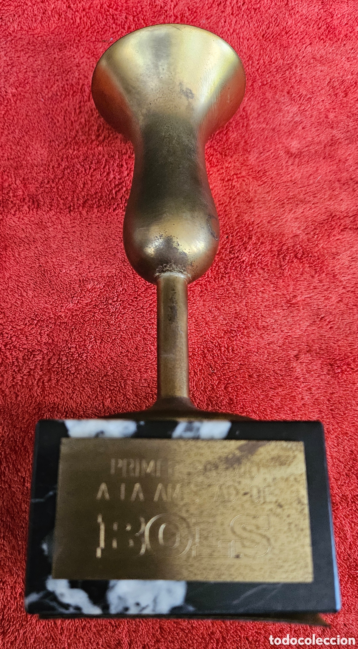 Trofeos y medallas: Trofeo Antiguo Publicitario BOLS | Primer Premio A La Amistad De Bols |Copa Metal Dorado Base M&aacute;rmol