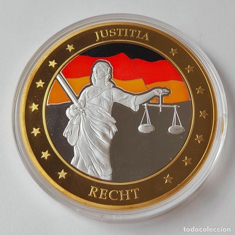 Trofeos y medallas: MEDALLA CONMEMORATIVA JUSTICIA Y DERECHO DE LA PATRIA ALEMANA. COLECCI&Oacute;N SOUVENIRS (TOK-164)