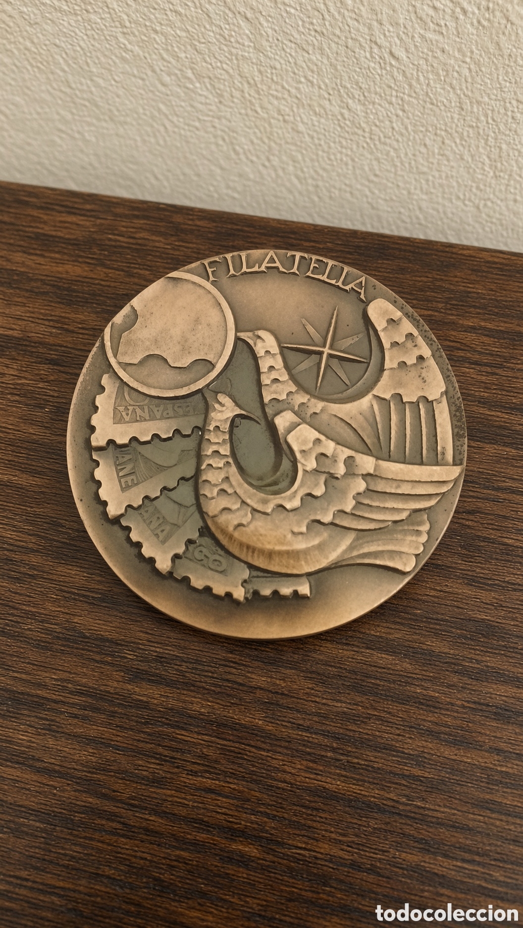 Trofeos y medallas: Medalla conmemorativa con dise&ntilde;o de filatelia