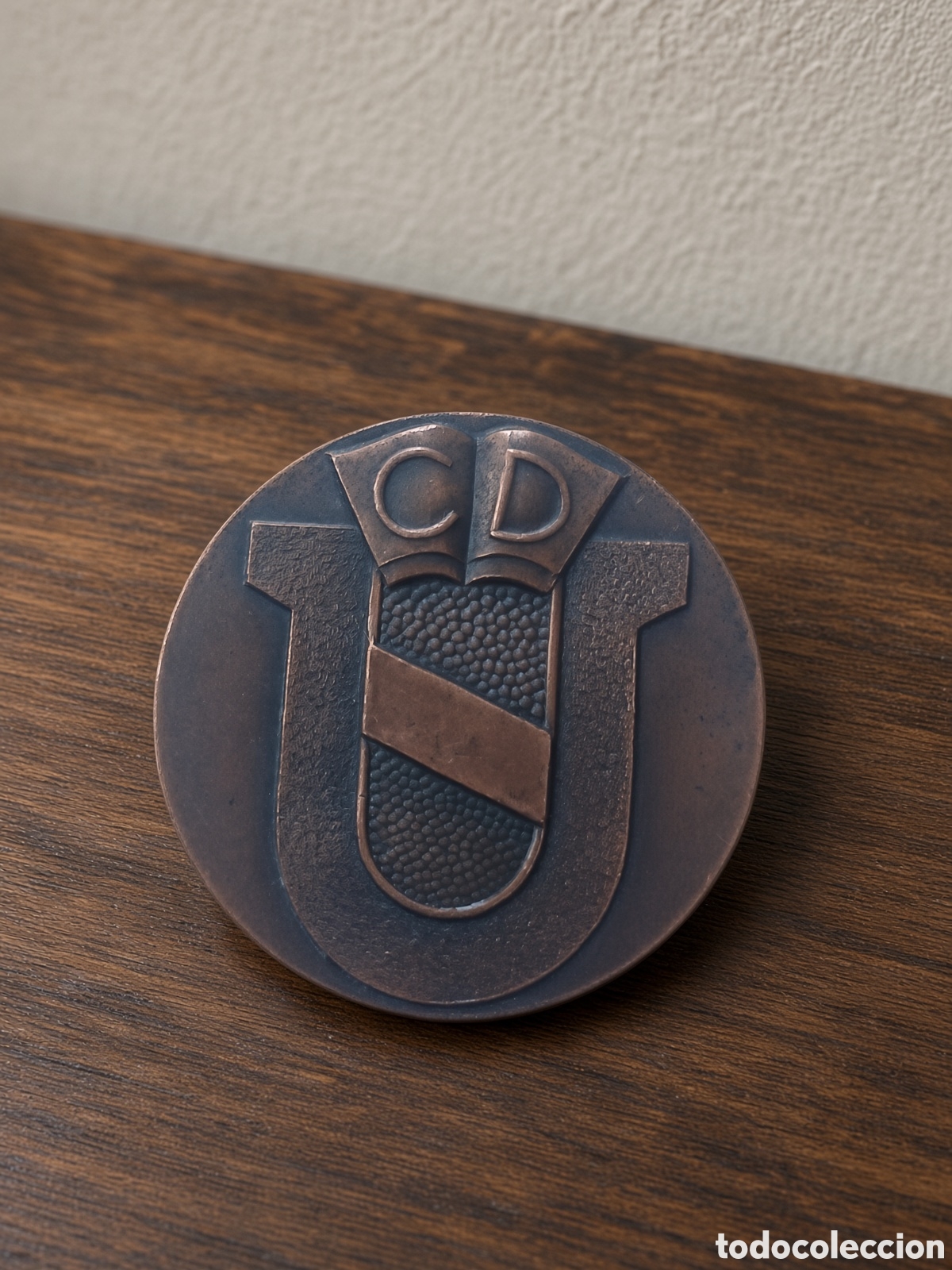 Trofeos y medallas: Medalla conmemorativa del VII Torneo Internacional de Balonmano de Barcelona.