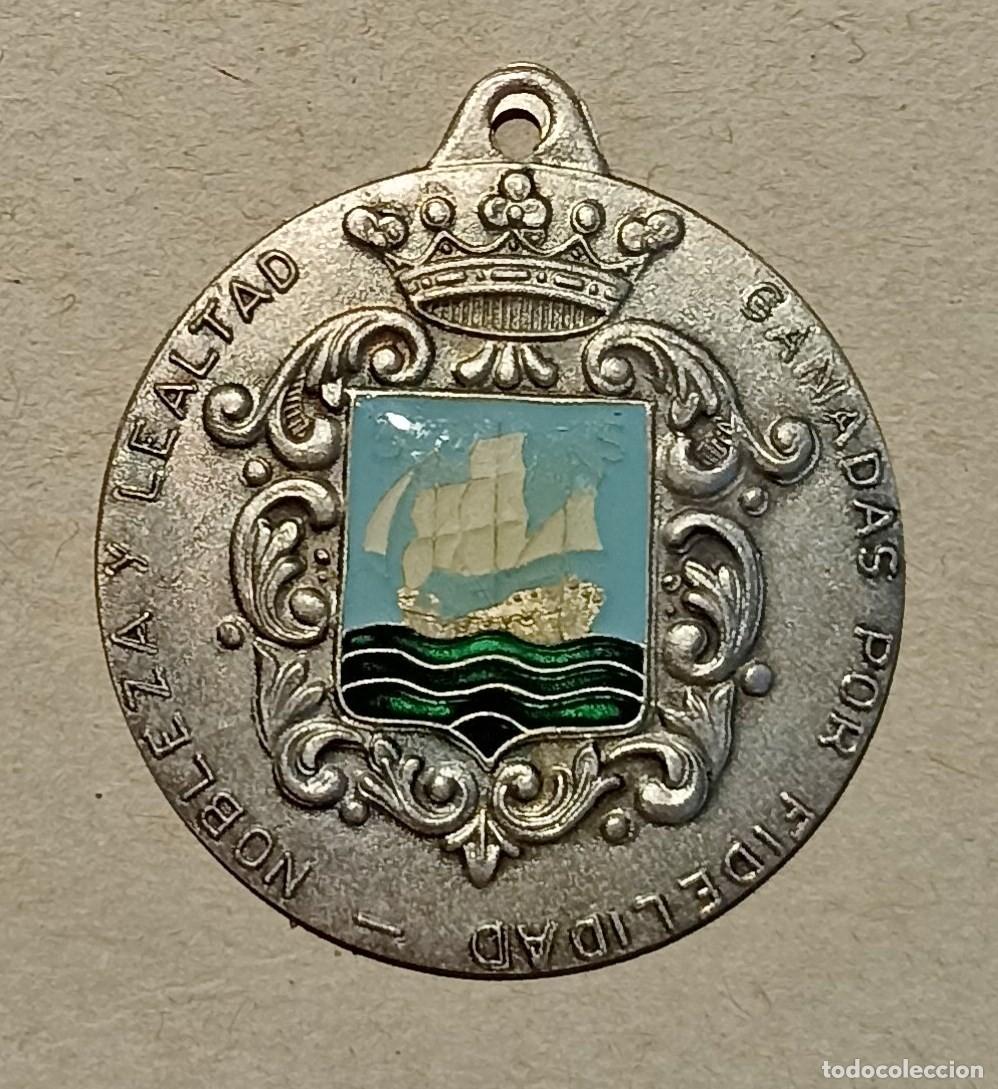Trofeos y medallas: MEDALLA DE SAN SEBASTIAN - NOBLEZA Y LEALTAD GANADAS POR FIDELIDAD