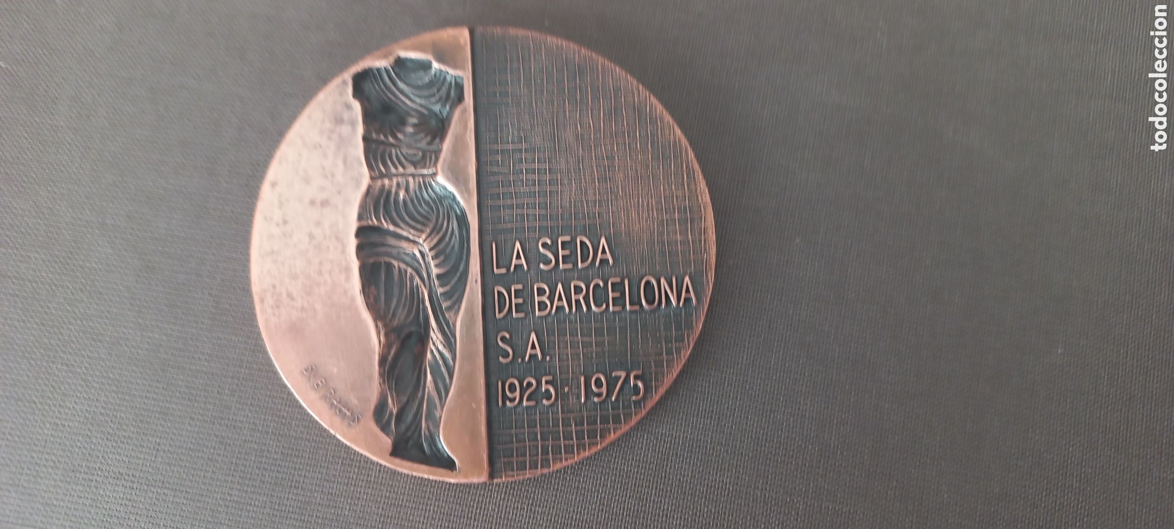 Trofeos y medallas: Medalla conmemorativa La Seda de Barcelona 1925-1975 de Subirachs