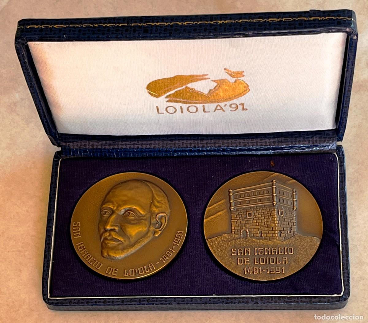 Trofeos y medallas: DOS MEDALLAS BRONCE SAN IGNACIO DE LOYOLA, V CENTENARIO 1491 1991, JESUITAS, ESTUCHE ORIGINAL
