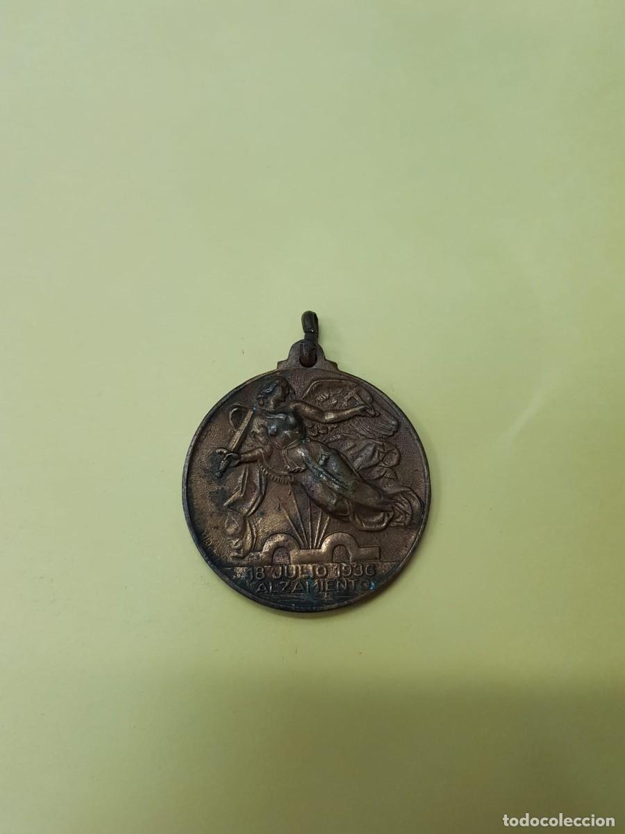 Trofeos y medallas: MEDALLA DEL ALZAMIENTO MILITAR-18 DE JULIO DE 1936
