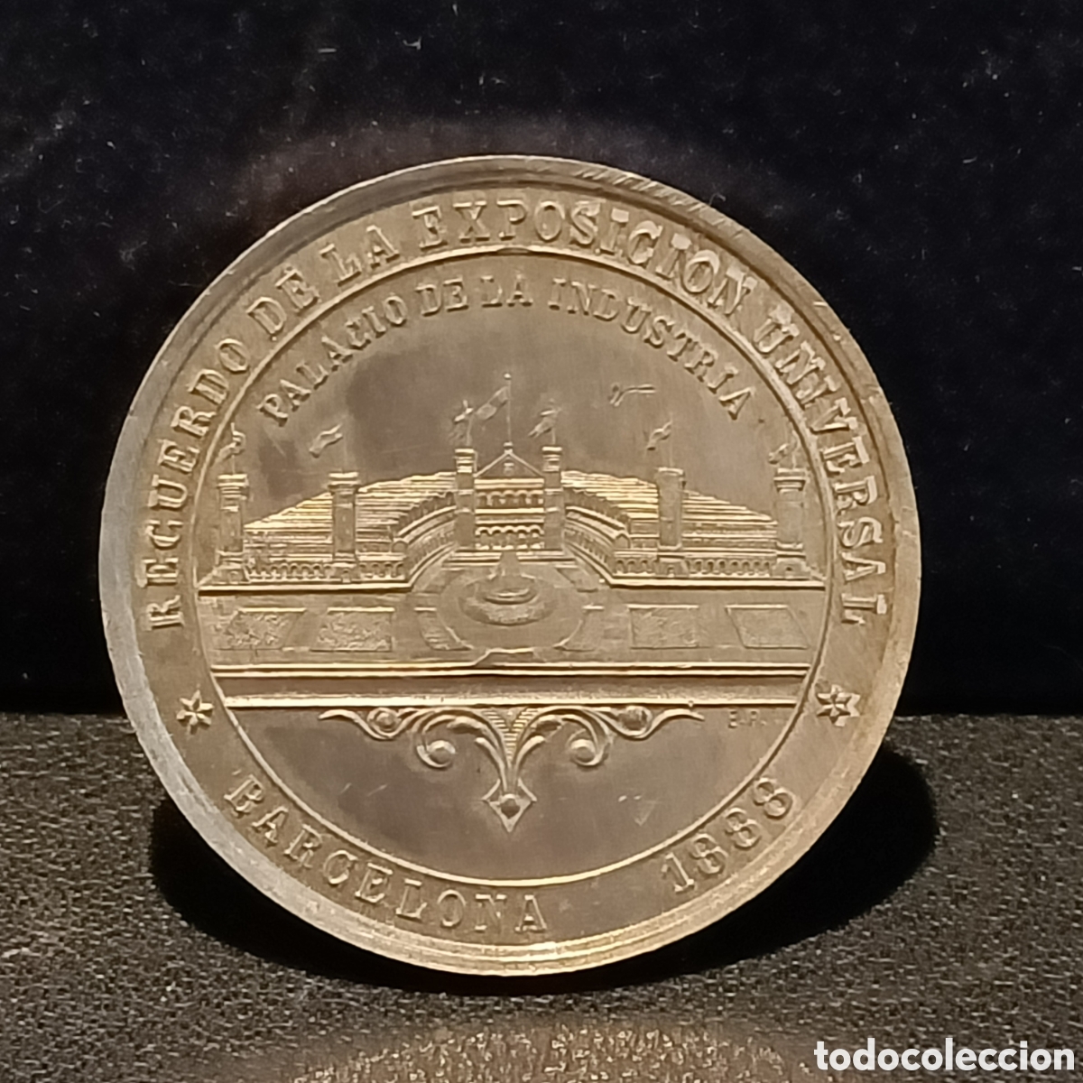 Trofeos y medallas: Medalla, recuerdo de la exposici&oacute;n universal de Barcelona de 1888.