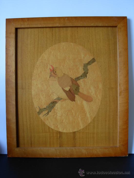 Otros objetos de arte: Cuadro en madera representando p&aacute;jaro, realizado en marqueter&iacute;a de maderas contrastadas. - Foto 1