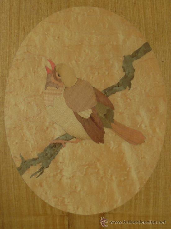Otros objetos de arte: Cuadro en madera representando p&aacute;jaro, realizado en marqueter&iacute;a de maderas contrastadas. - Foto 2
