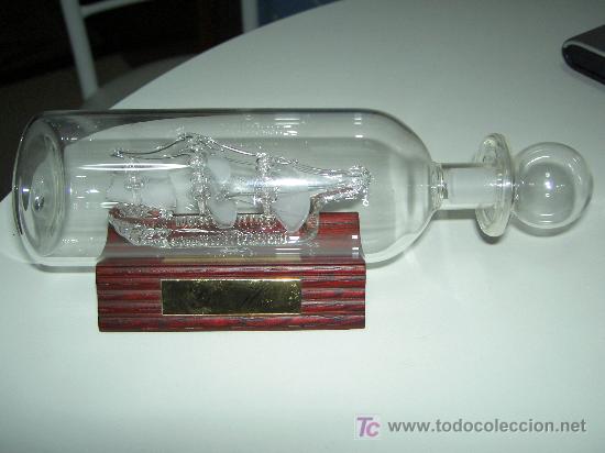 Otros objetos de arte: Adorno de barco dentro de una botella. - Foto 4