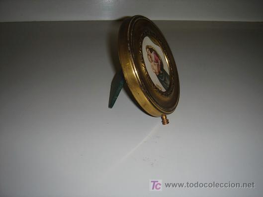 Otros objetos de arte: cuadro redondo peque&ntilde;o antiguo - Foto 2