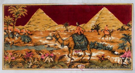 Otros objetos de arte: CUADRO ( TAPIS) MIDE CON MARCO 102 X 52 CM. - Foto 2