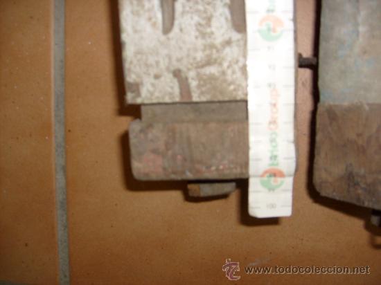 Otros objetos de arte: 2 pilastras retablo - Foto 5