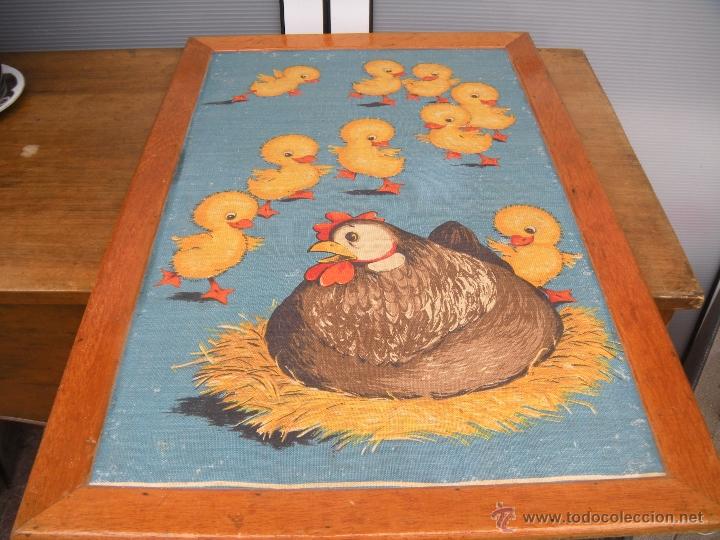 Otros objetos de arte: CUADRO DE GALLINA CON POLLUELOS - Foto 1