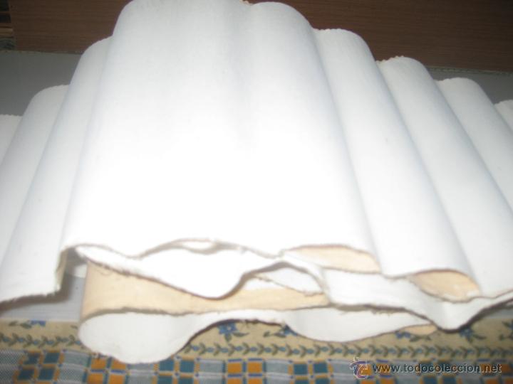 Otros objetos de arte: Material muy antiguo para lienzos. - Foto 3