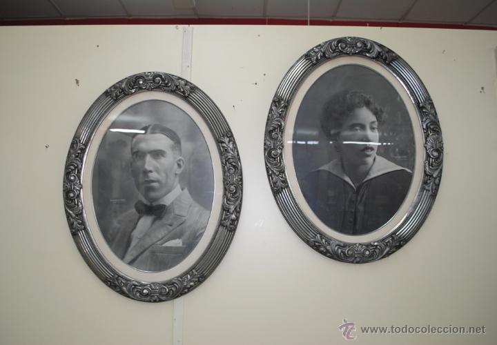 Otros objetos de arte: CUADROS ANTIGUOS DE MADERA Y PAN DE PLATA - Foto 1
