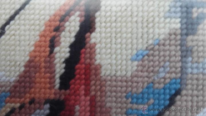 Otros objetos de arte: Cuadro petit point bordado - Foto 2