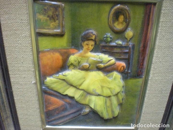 Otros objetos de arte: cuadro en material met&aacute;lico en relieve pintado a mano con marco - Foto 4