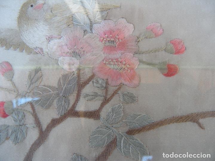 Otros objetos de arte: CUADRO CHINO BORDADO SOBRE SEDA - Foto 3