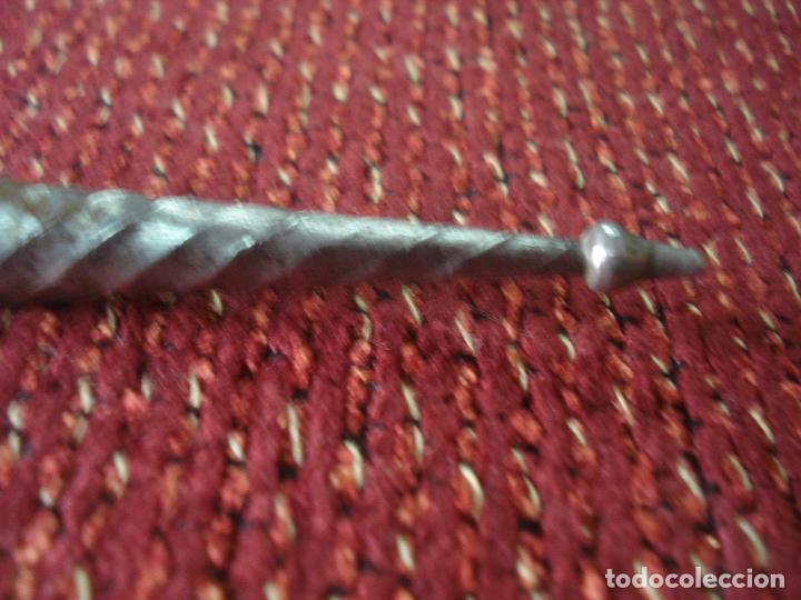 Otros objetos de arte: Baculo de plata s XIX 17CM. - Foto 3