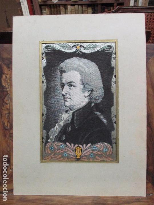 Otros objetos de arte: RETRATO DE MOZART EN TEJIDO CON PASPERT&Uacute;. - Foto 1